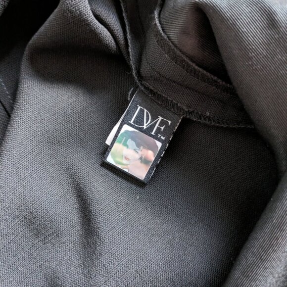 Diane Von Furstenberg Snap Button Shorts - Picture 7 of 10